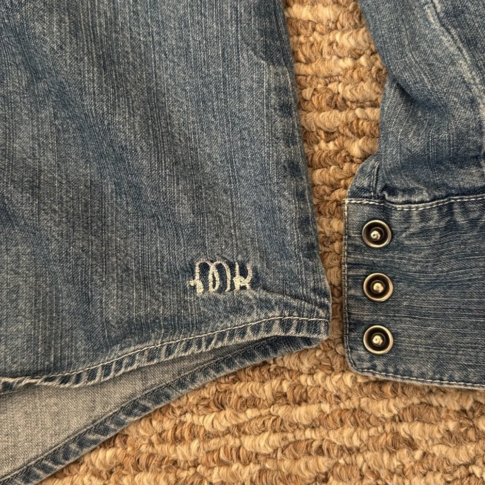 Denim Pearl-Snap Shirt - W's Medium - Mountain Khakis - Button Down Long-Sleeve - Picture 4 of 8